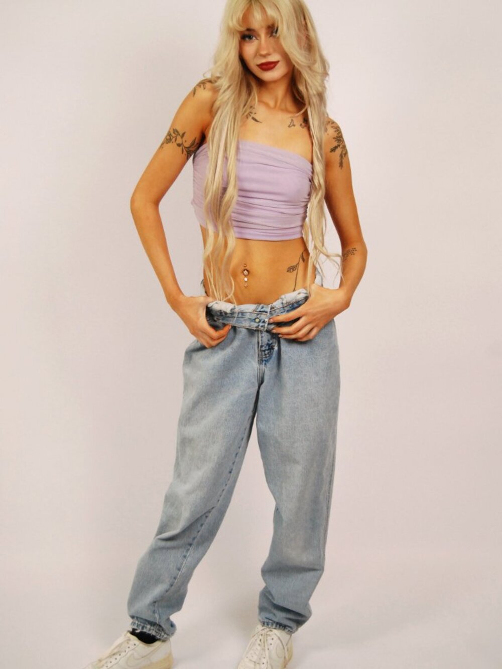 90s Light Wash Jeans (26) blue denim vintage women cool casual high waist baggy - Picture 7 of 10